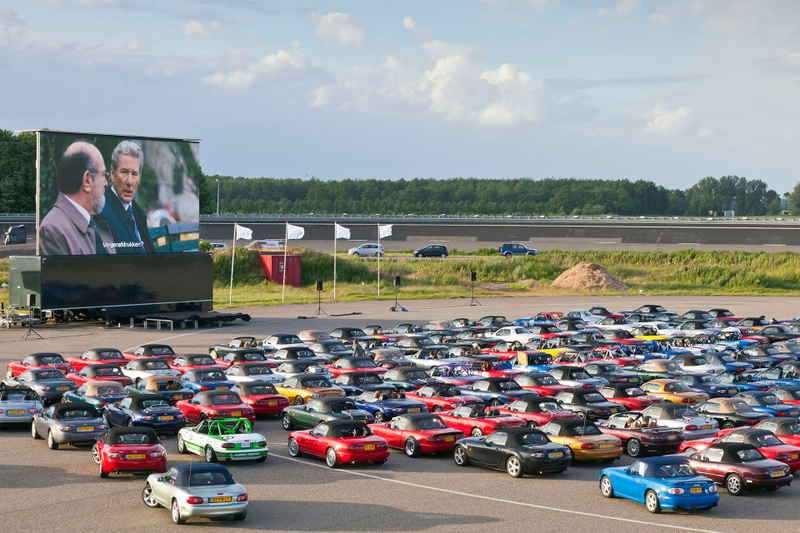 Illustration for article titled That's A Lot Of Mazda Miatas